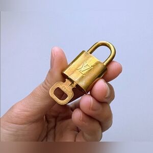 Louis Vuitton Lock And Key #443